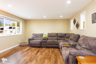 Living Room_Kristian_20-SMALL