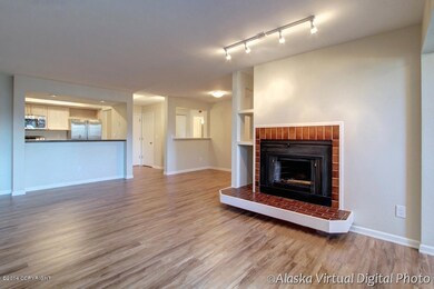 Living and dining area 2
