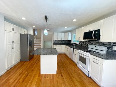 744 Dedham St, Newton Center, MA 02459 - photo 6