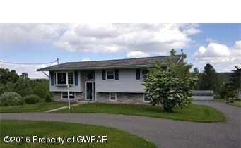 2271 Mahoning Dr E, Lehighton, PA 18235 - photo 3