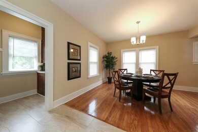 404 Crescent St, Wheaton, IL 60187 - photo 5