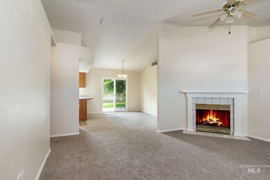 429 S Valley Dr, Nampa, ID 83686 - photo 3