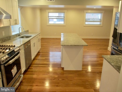 5305 Bangor Dr, Kensington, MD 20895 - photo 3