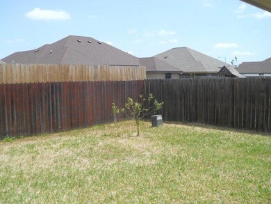 1325 Ricco St, Edinburg, TX 78539 - photo 4