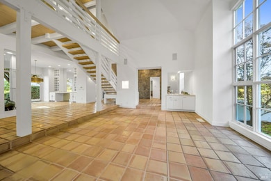 1041 Las Amigas Rd, Napa, CA 94559 - photo 4