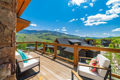 Sunny South Facing Deck w/ Mountain Views