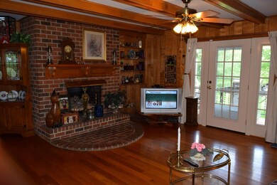 70 Hillwood Cir, Manchester, TN 37355 - photo 4