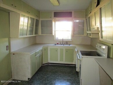 5446 Attleboro St, Jacksonville, FL 32205 - photo 7