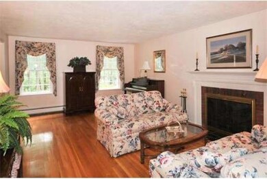 3 Nauset St, Medfield, MA 02052 - photo 4