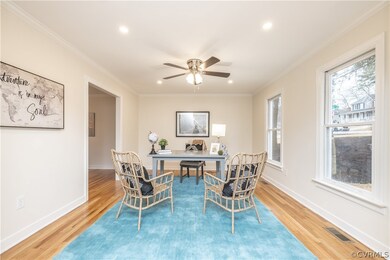 Spacious living room or flex space - great space f
