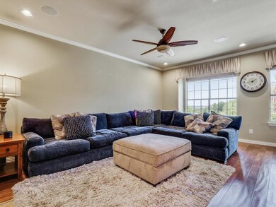 Living Room (2nd floor)
