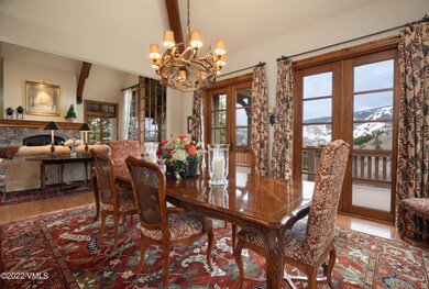 388_elk_horn_interior_dining (1)