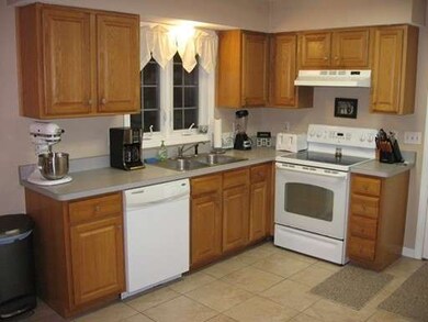 100 Noble St, Westfield, MA 01085 - photo 6