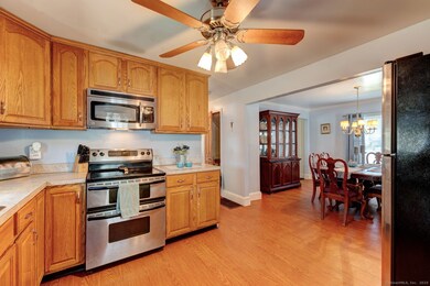 34 Warner Ln, Thomaston, CT 06787 - photo 5