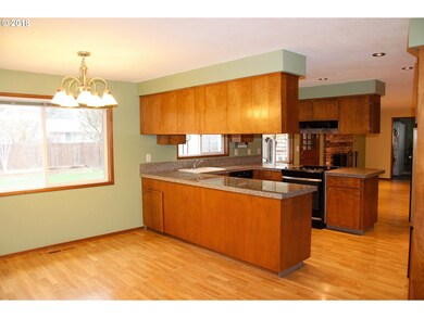 18175 SW Division St, Beaverton, OR 97007 - photo 4