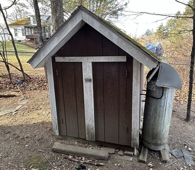 30 Mccarthy Ln, Orange, MA 01364 - photo 4