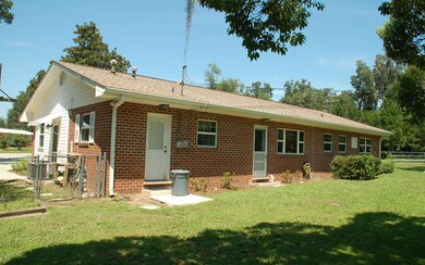 617 NW Gwen Lake Ave, Lake City, FL 32055 - photo 2