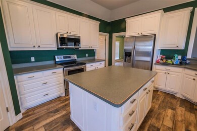 507 W Park Ave, Weatherford, TX 76086 - photo 6