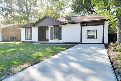 5805 Mackinaw St, Houston, TX 77053 - photo 2