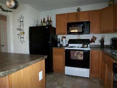 36 Robin Ln, Orange, MA 01364 - photo 6