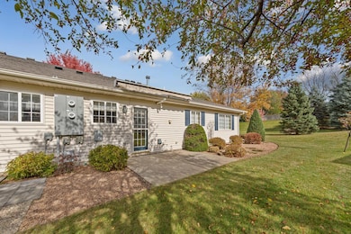 1427 Carriage Cir unit 1427, Faribault, MN 55021 - photo 7