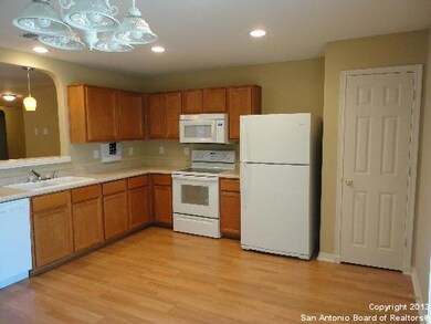 10623 Tiger Horse Dr, San Antonio, TX 78254 - photo 5