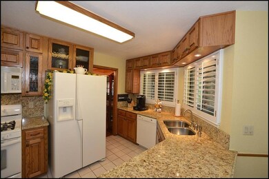 11221 Leo Collins Dr, El Paso, TX 79936 - photo 3