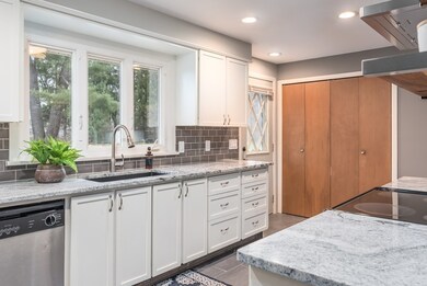 53 Manchonis Rd, Wilbraham, MA 01095 - photo 6