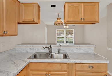 4804 Myrtle Oak Dr unit 11, New Port Richey, FL 34653 - photo 6