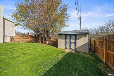 749 W 53rd St, Davenport, IA 52806 - photo 6