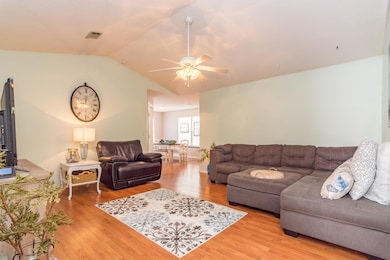 2940 Stillwell Blvd-6