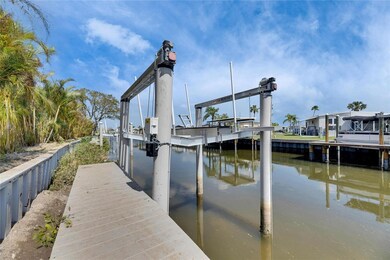 6538 Simone Shores Cir, Apollo Beach, FL 33572 - photo 4