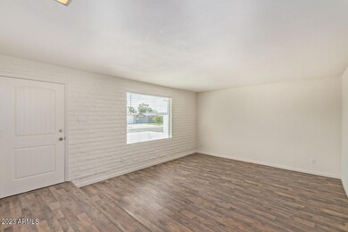 3618 W Mission Ln, Phoenix, AZ 85051 - photo 7