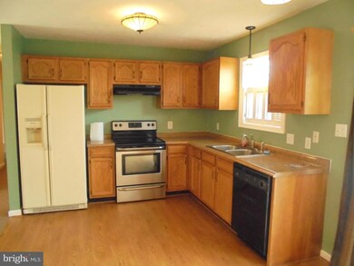 201 Preston Place, Ranson, WV 25438 - photo 2