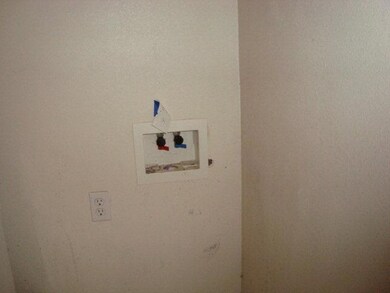 418 Beech Ave unit 115, Donna, TX 78537 - photo 6