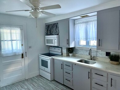 22 Huron St unit 2, Lynn, MA 01902 - photo 5