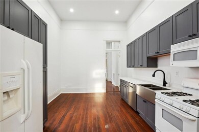 827 Third St, New Orleans, LA 70130 - photo 4