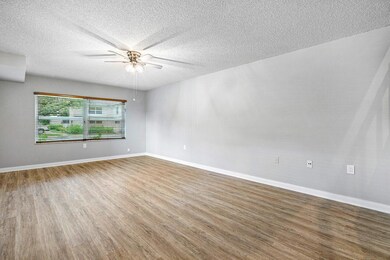 5 Amherst Ct unit A, Royal Palm Beach, FL 33411 - photo 6