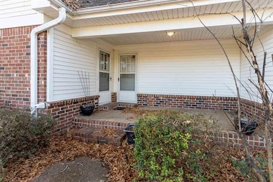 Home Office Has Exterior Entry!