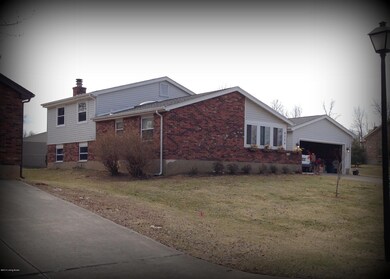 8304 Rosebowl Ct, Louisville, KY 40291 - photo 2