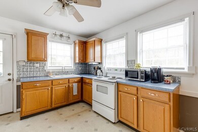 7821 Sandy Ridge Rd, Hopewell, VA 23860 - photo 6