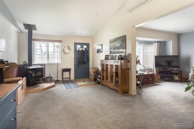 3423 SW Quartz Ave, Redmond, OR 97756 - photo 3