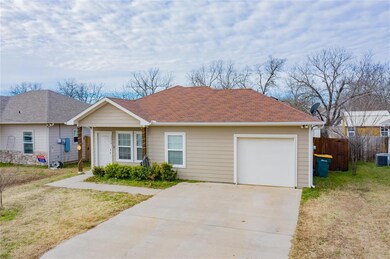 1516 S Montgomery St, Sherman, TX 75090 - photo 3