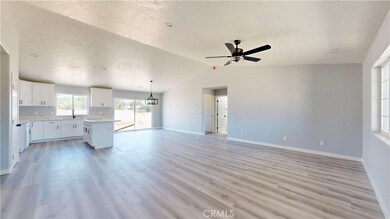 16420 Molino Dr, Victorville, CA 92395 - photo 4