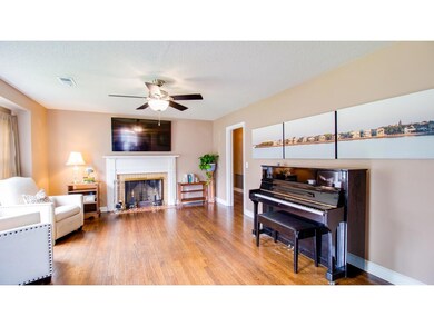 13-Living Room