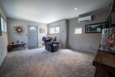 HDR198