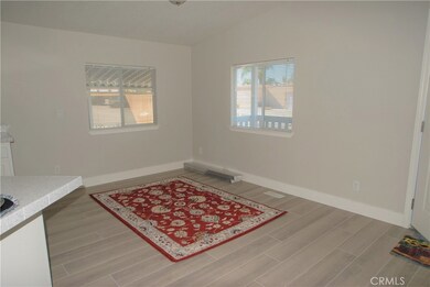 880 N Lake St unit 84, Hemet, CA 92544 - photo 2