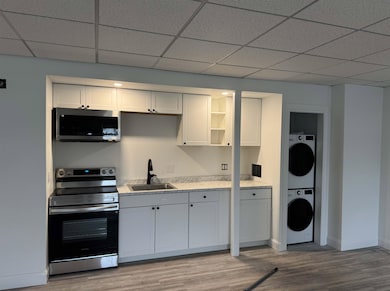 152 S Mast St, Goffstown, NH 03045 - photo 2