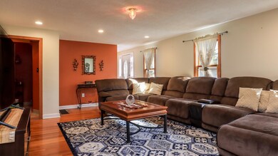 12 Robert Dr, Nashua, NH 03063 - photo 3