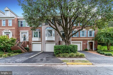 2011 Gervais Dr, Falls Church, VA 22043 - photo 2